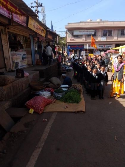 Primary section Market visit – photo 1