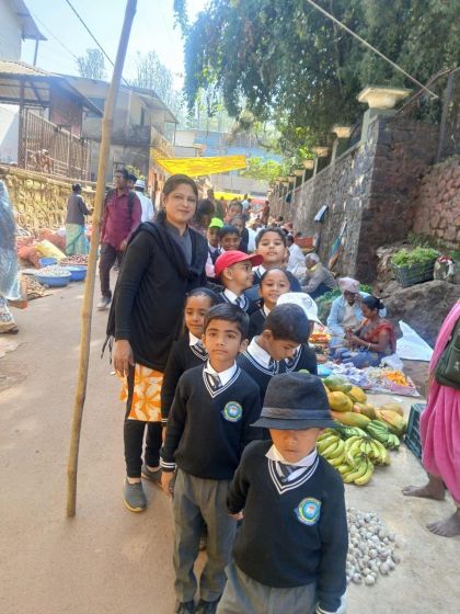 Primary section Market visit – photo 3